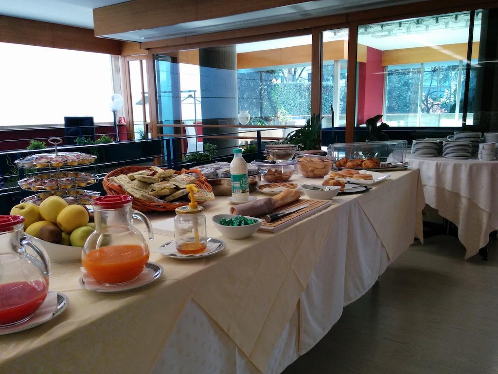 Hotel Abruzzi 테라모 외부 사진